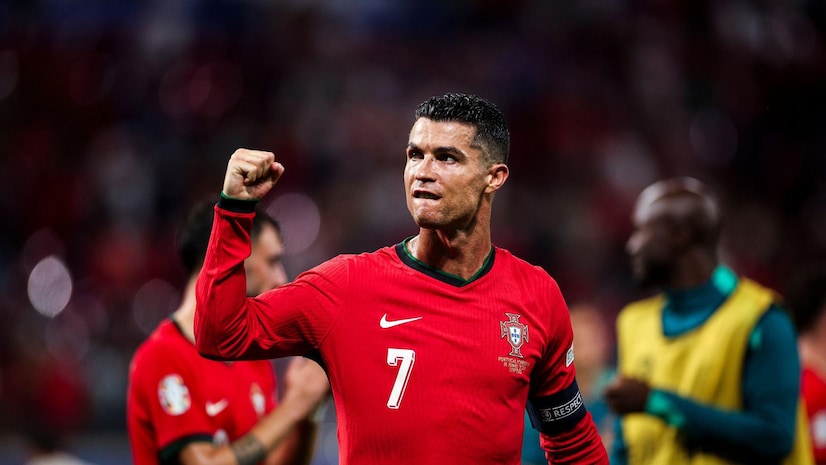 东契奇：斯玛特给替补席带来了能量，他说啥我们都会听