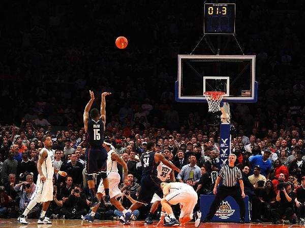 球星单节爆砍20分