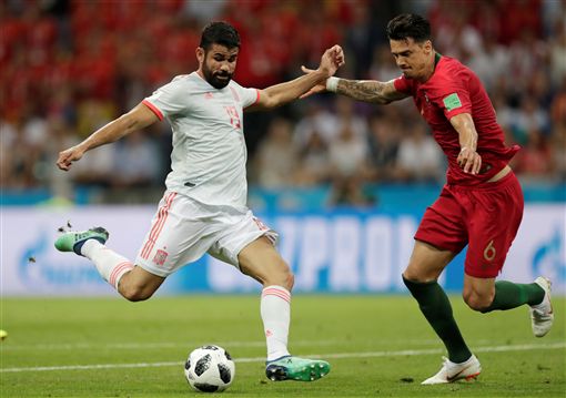 足球报：法比奥已与国安续约至26年底；国安将全主力出征越南